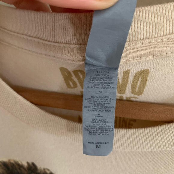 Bruno Mars concert moonshine jungle graphic tee - Picture 6 of 7